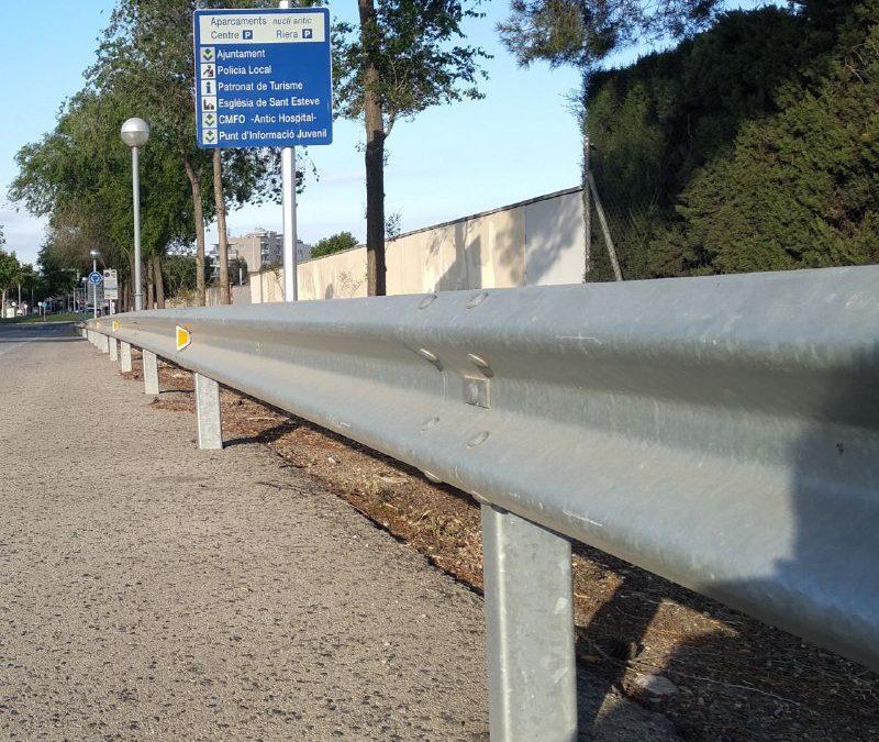 Proposta per protegir els motoristes dels guarda-raïls