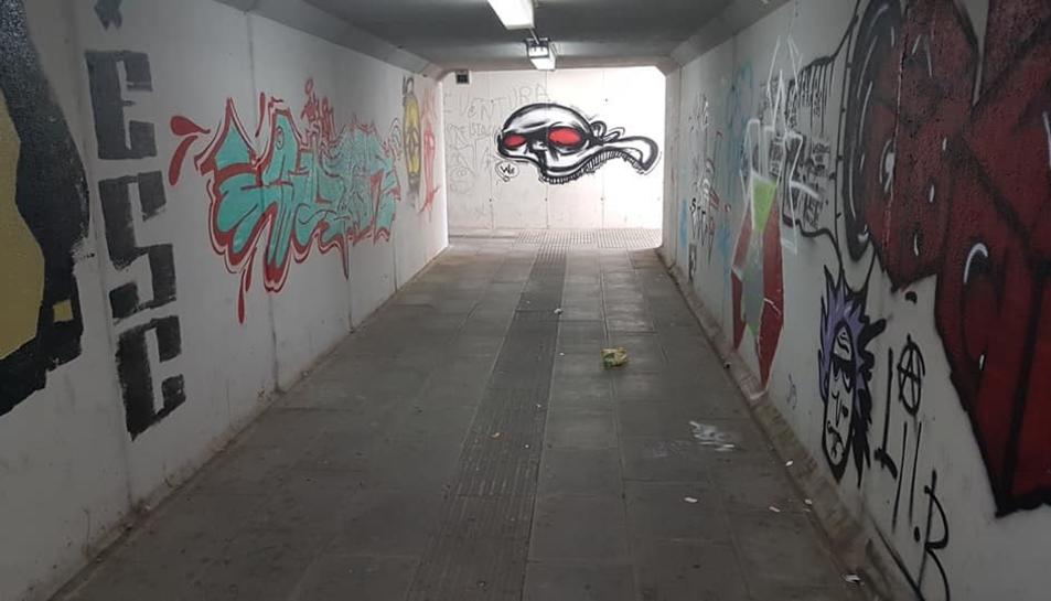 Reclamamos a Adif que mejore el mantenimiento de la estación de trenes