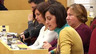 Moción en conmemoración del Día Internacional de la Mujer